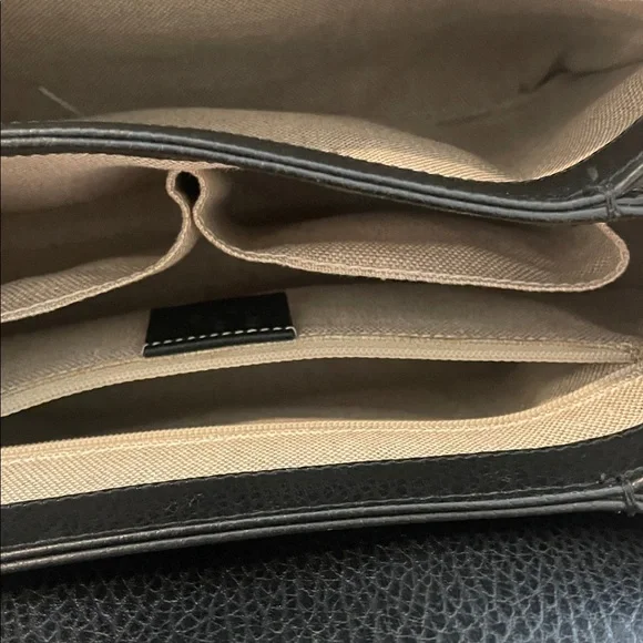 GUCCI Dollar Calfskin Interlocking
GG Top Handle Shoulder Bag Black authentic - Picture 9 of 16